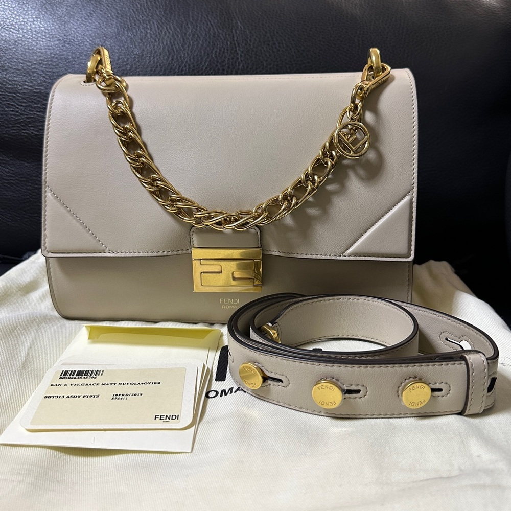 FENDI Vitello Grace Matte Kan U Shoulder Bag Nuvola